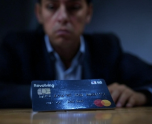 Si eres una de las víctimas de estas prácticas, es importante saber que tienes derechos y que un abogado para reclamaciones por tarjetas revolving y microcréditos en Valencia puede ayudarte a recuperar tu dinero.
